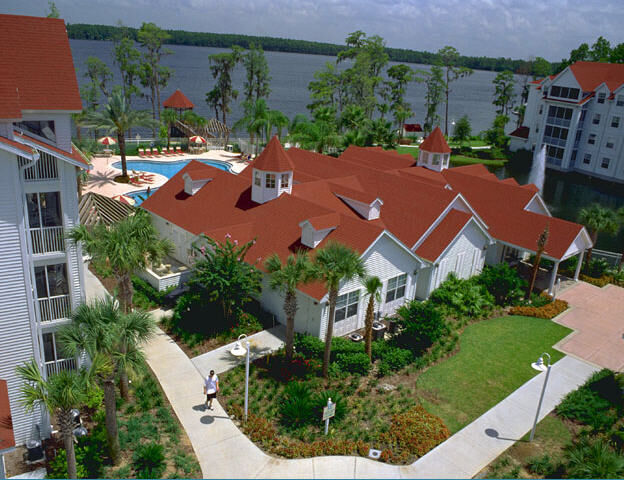 Grand Beach - grounds