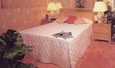 Bedroom at the Mariner Beach Club