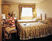 Loch Rannoch Highland Club - Bedroom area of a Unit