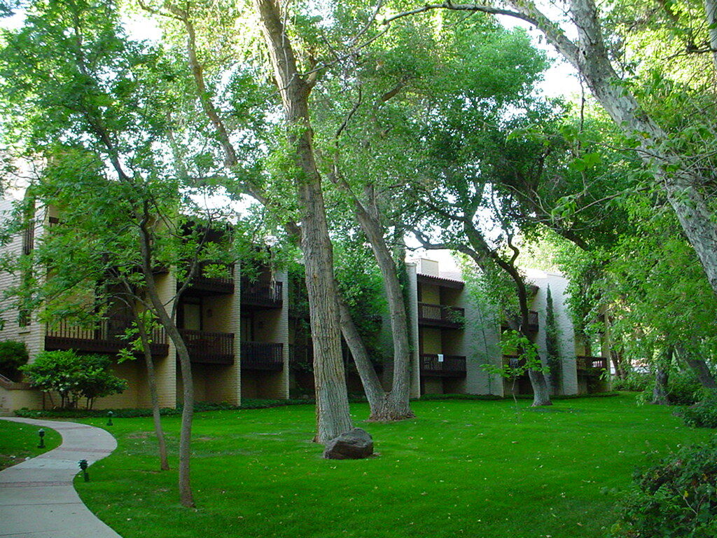 Arroyo Roble Resort - Grounds