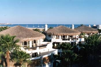 Club Cascadas de Baja