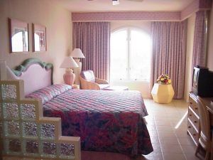 Costa Linda Beach Resort - Unit Bedroom