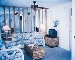Surfrider Beach Club - Inside a Unit