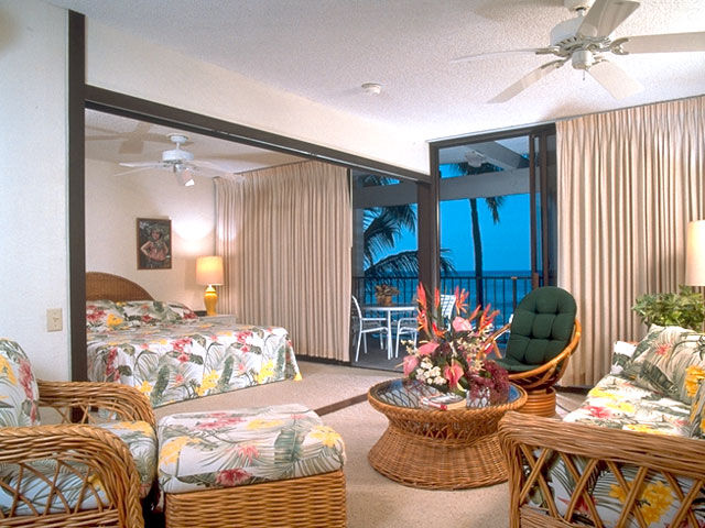 Kona Bali Kai - Unit Living Area