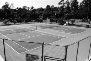 Links Golf and Racquet Club - tennis court