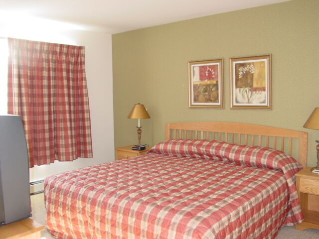 Smugglers' Notch Resort - Unit Bedroom
