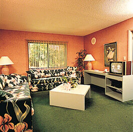 Celebrity Resorts Orlando - Oaks - Unit Living Area
