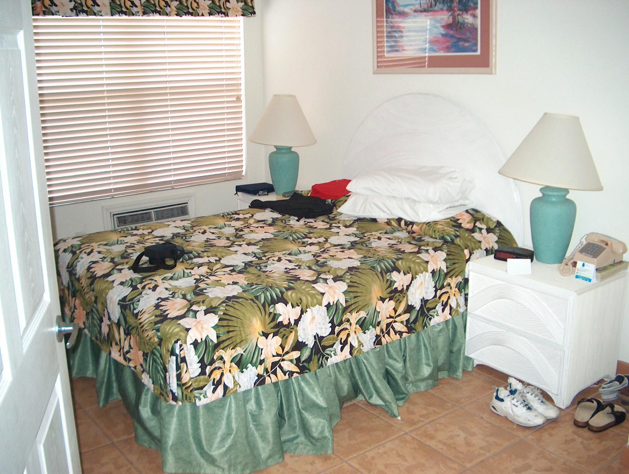 Island Seas Resort - Unit Bedroom