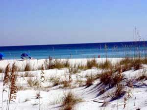 Holiday Beach Resort  - Beach