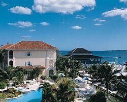 Paradise Harbour Club & Marina