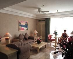 Mayan Palace Acapulco - Unit Living Area