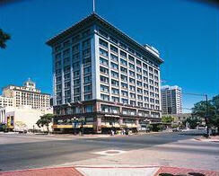 Gaslamp Plaza Suites