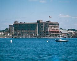 Wyndham Inn on Long Wharf
