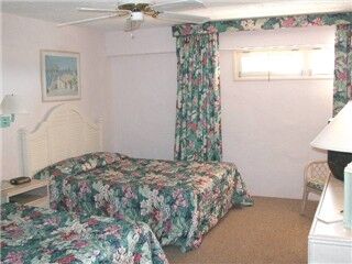 Aruba Beach Club - Unit Bedroom