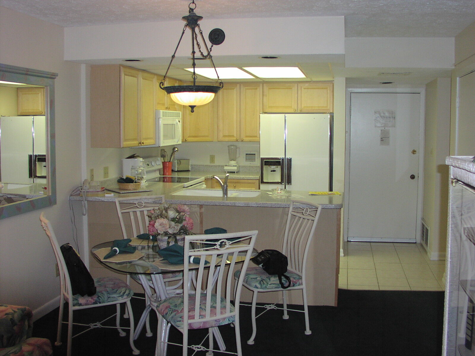 Bay Club - Unit Kitchen
