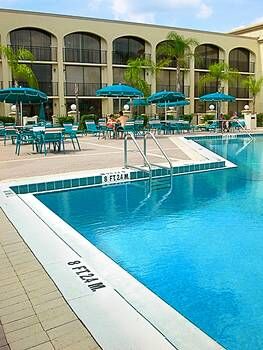 Westgate Towers - Pool