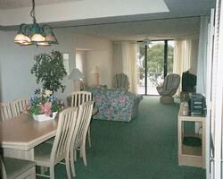 Lighthouse Resort Club - Unit Dining Area