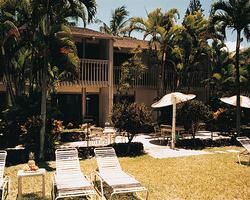 Kapulanikai Vacation Suites - Resort Garden