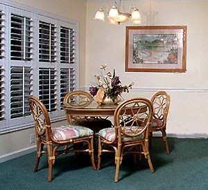 Kingstown Reef at the Crowne Plaza Resort - Dining Area