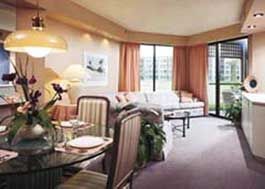 Marriott's Royal Palms - Unit Dining & Living Areas