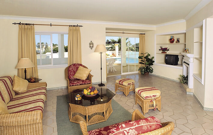 Four Seasons Fairways - Inside a Unit