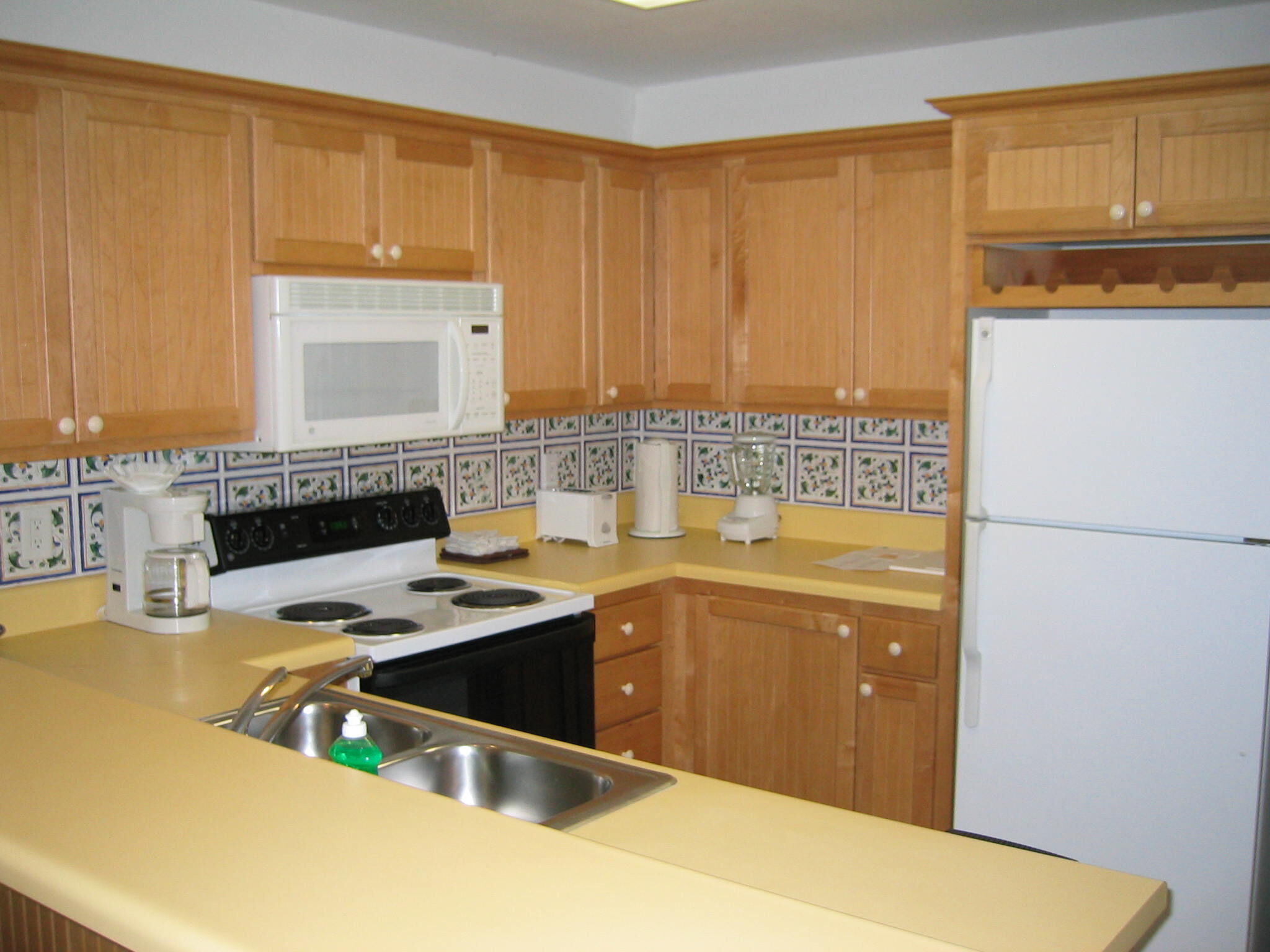 The Reef Resort - Unit Kitchen