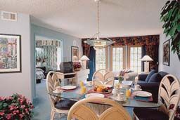 Celebrity Resorts Orlando - Unit Dining Area