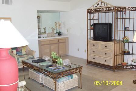 Desert Breezes - Unit Living Area