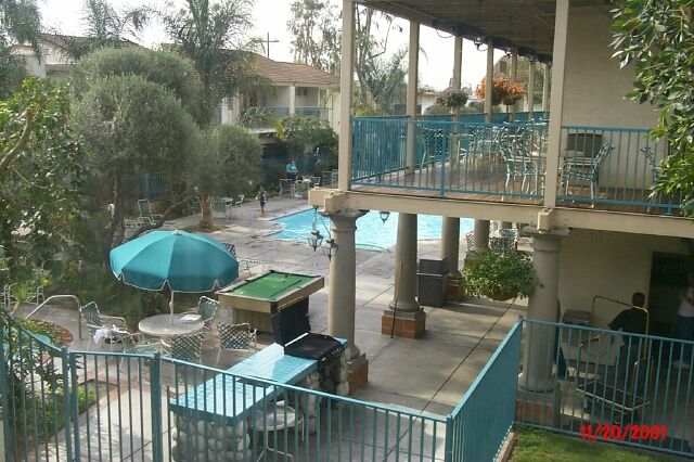 Dolphin's Cove Resort - Pool