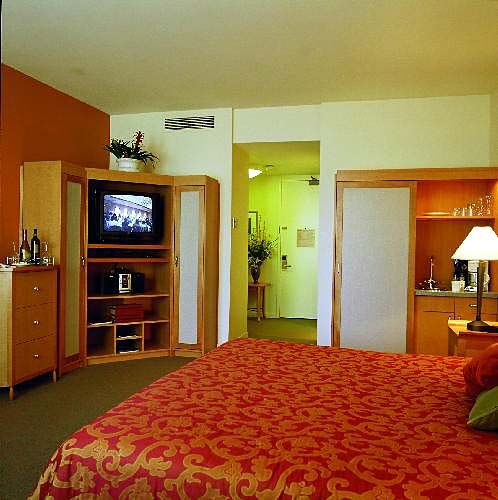 The Donatello Resort - Unit Bedroom