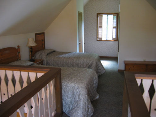 Loreley unit bedroom