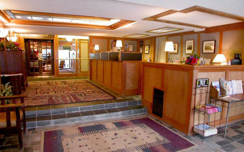 Mountainside Lodge - Lobby