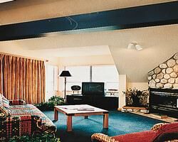 Whiski Jack at the Lake Placid Lodge - Unit Living Area