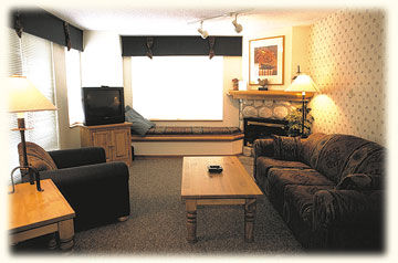 Whiski Jack at the Lake Placid Lodge - Unit Living Area