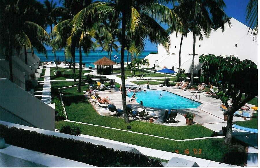 Westwind II Club - Pool