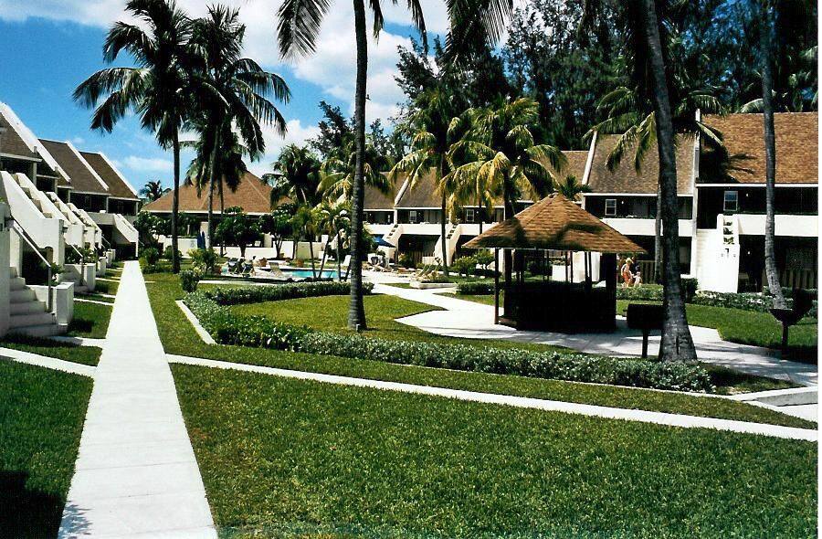 Westwind II Club - Grounds