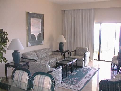 Living room at the Royal Islander