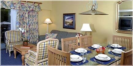 Marriott's Sunset Pointe - Unit Dining & Living Areas