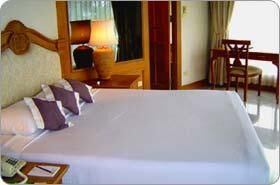 Absolute Sea Pearl Beach Resort - Unit Bedroom