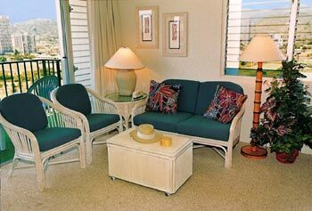 Fairway Villa - Corner Unit Living Area