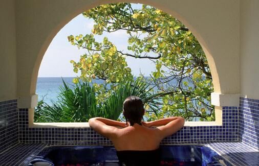 The Divi Heritage Resort - Unit Jacuzzi