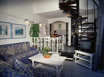 Cala Blanca - Unit Living Area