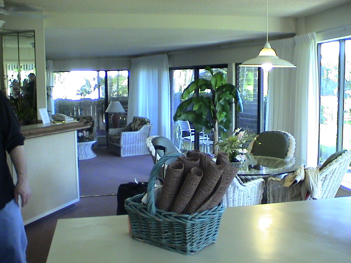 Ka'Eo Kai Resort - Unit Living & Dining Areas