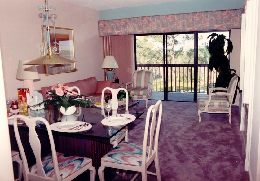 Marriott's Sunset Pointe - Dining & Living Areas