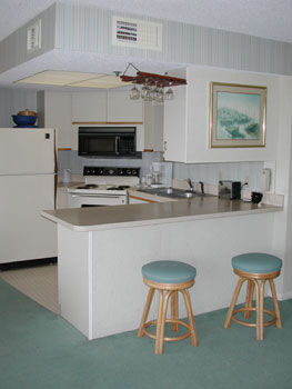Tybrisa at the Beach - Unit Kitchen
