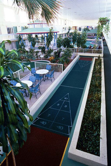 Club Destin Resort - Shuffleboard Court