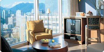 Club Intrawest - Vancouver - Unit Living Area