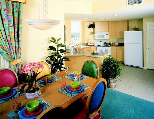 Carlsbad Seapointe Resort - Unit Dining Area & Kitchen