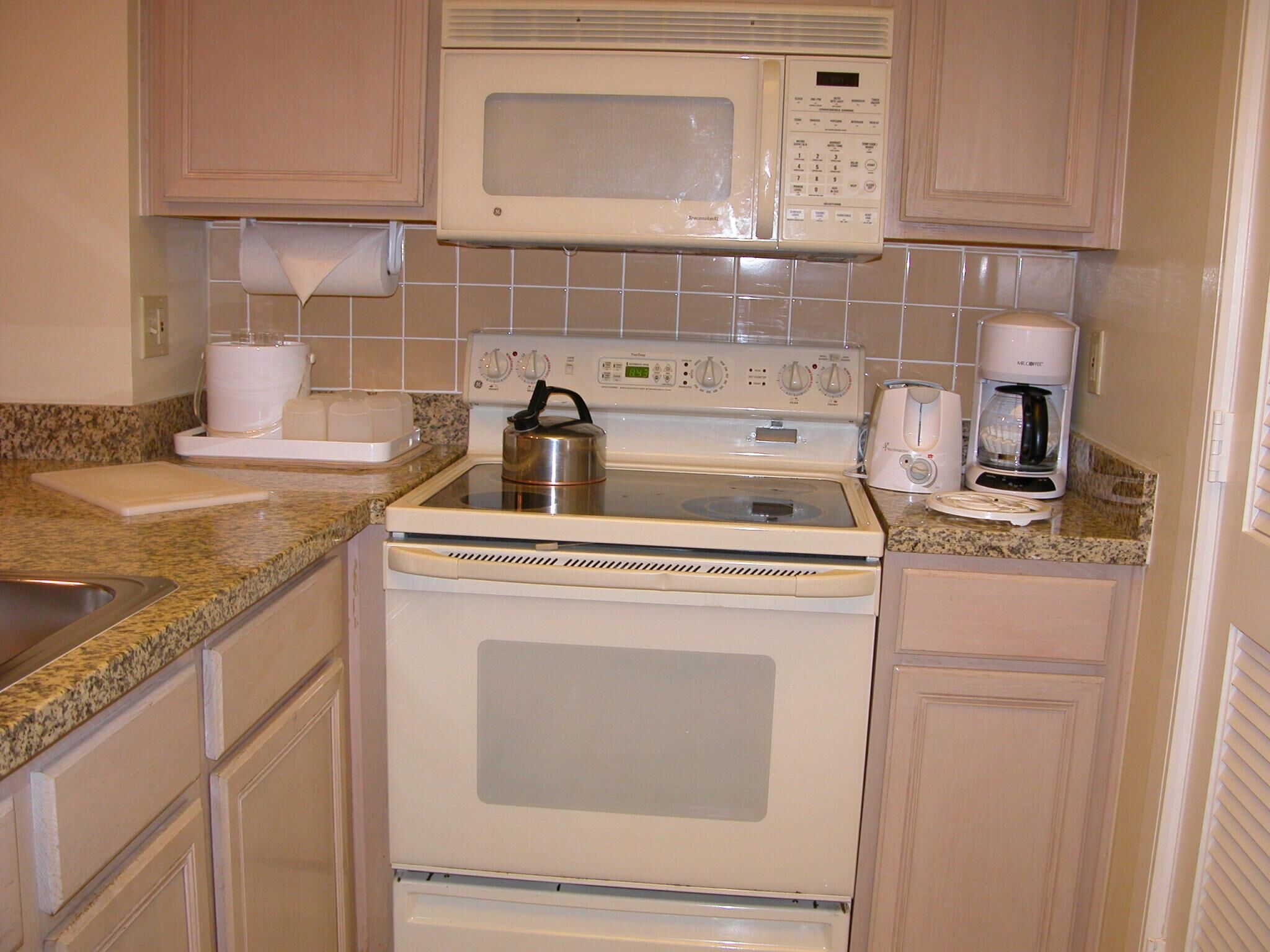 Marriott's Grande Vista - Unit Kitchen