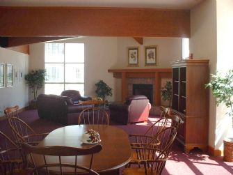 Palace View by Spinnaker - Unit Dining & Living Area